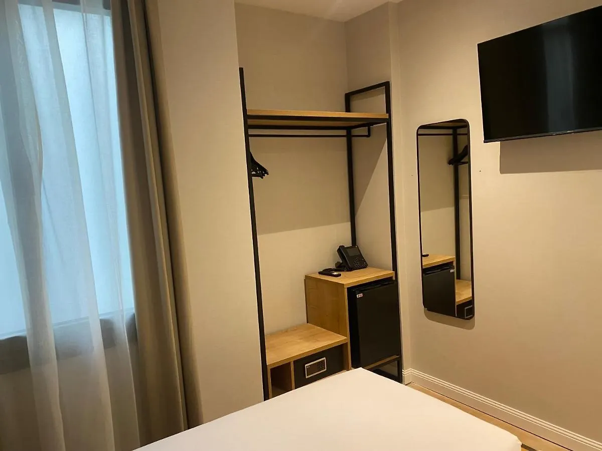 Guest house Fontanella By Bcn Urban Rooms Barcelona