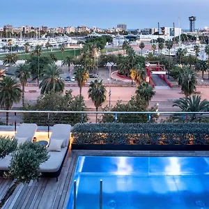 Otel Serras, Barselona